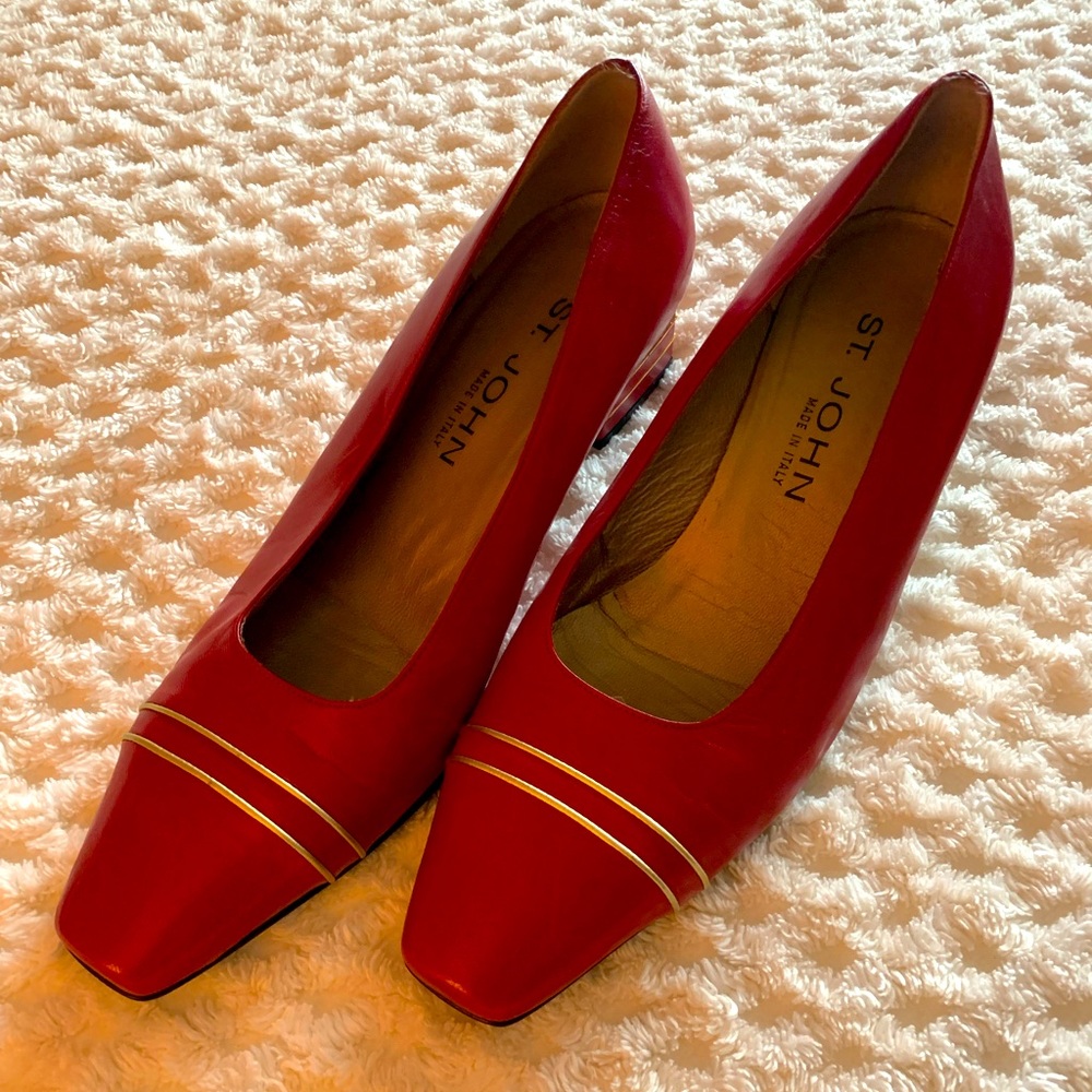 St. John Designer Shoe